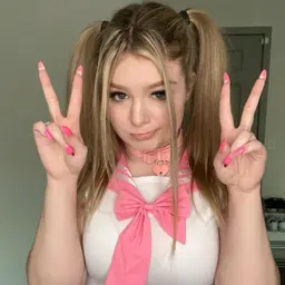 Avatar for Bella Roland